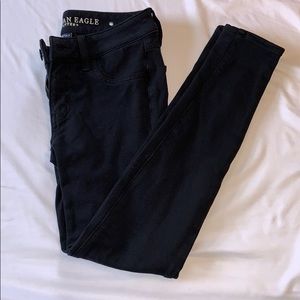 American Eagle Black Jegging size 2 Short